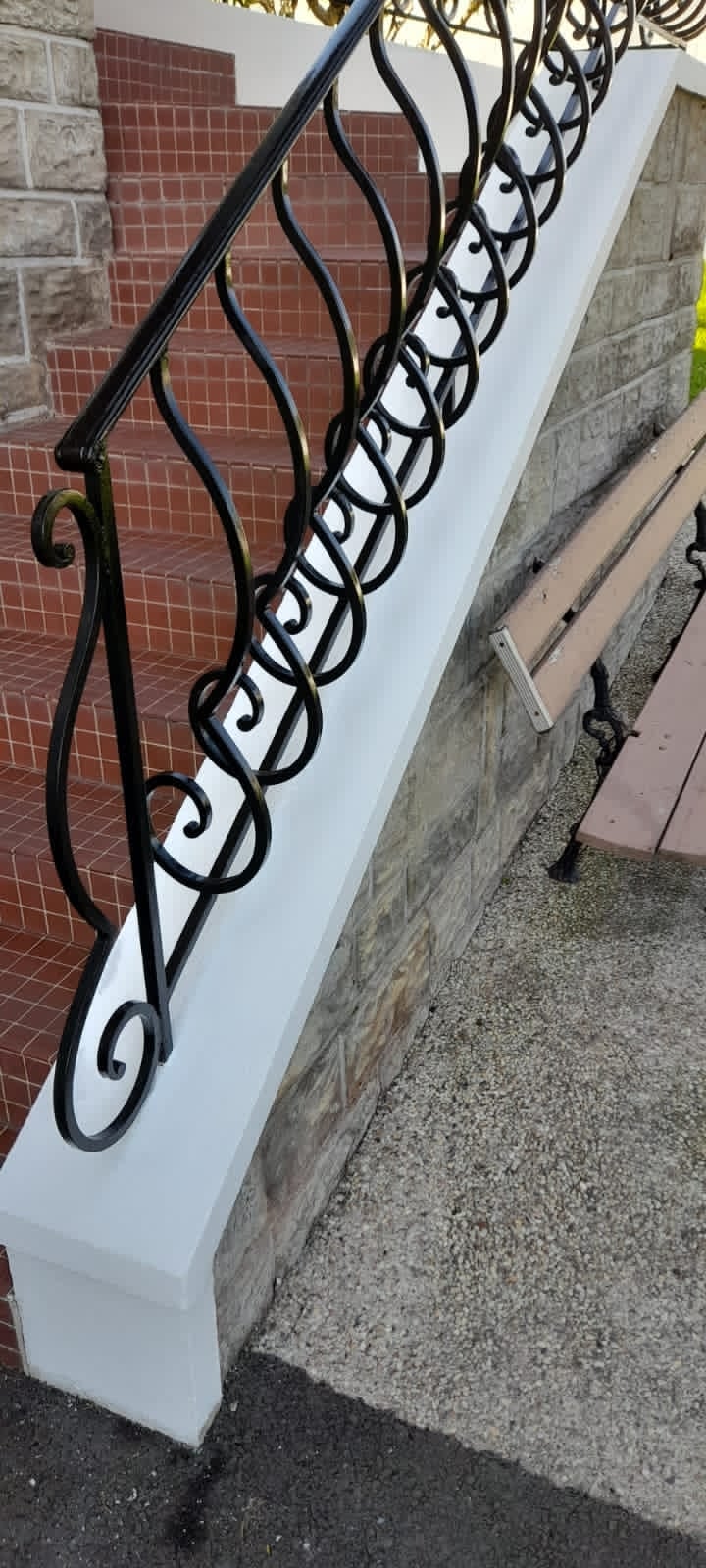 Garde-corps en fer forgé peint